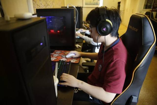 Tabe：我们还是先打好BO3晋级正赛，冠军距离我们还是很遥远